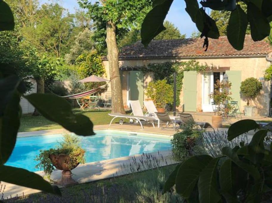 2-4 Couchages Situe Dans Un Magnifique Jardin Saint-Vivien (Charente-Maritime)